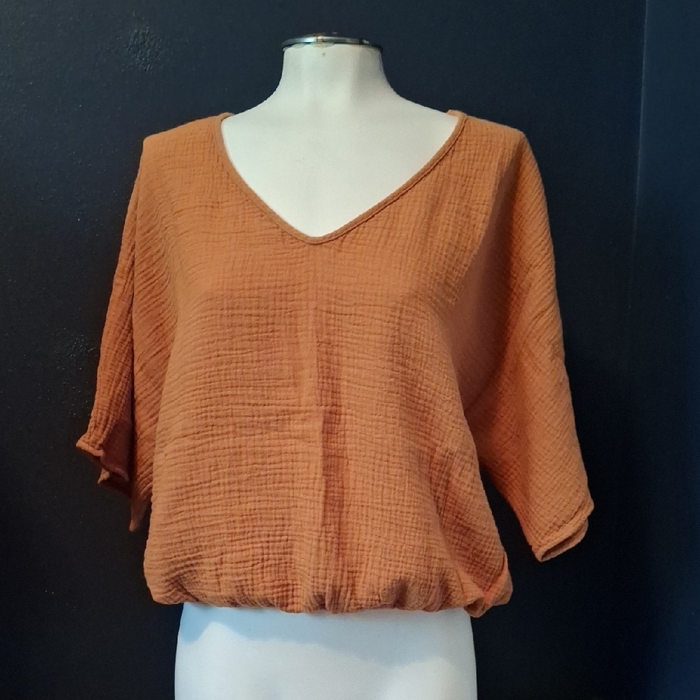 Suunday Gauze Dolman Top in Meerkat